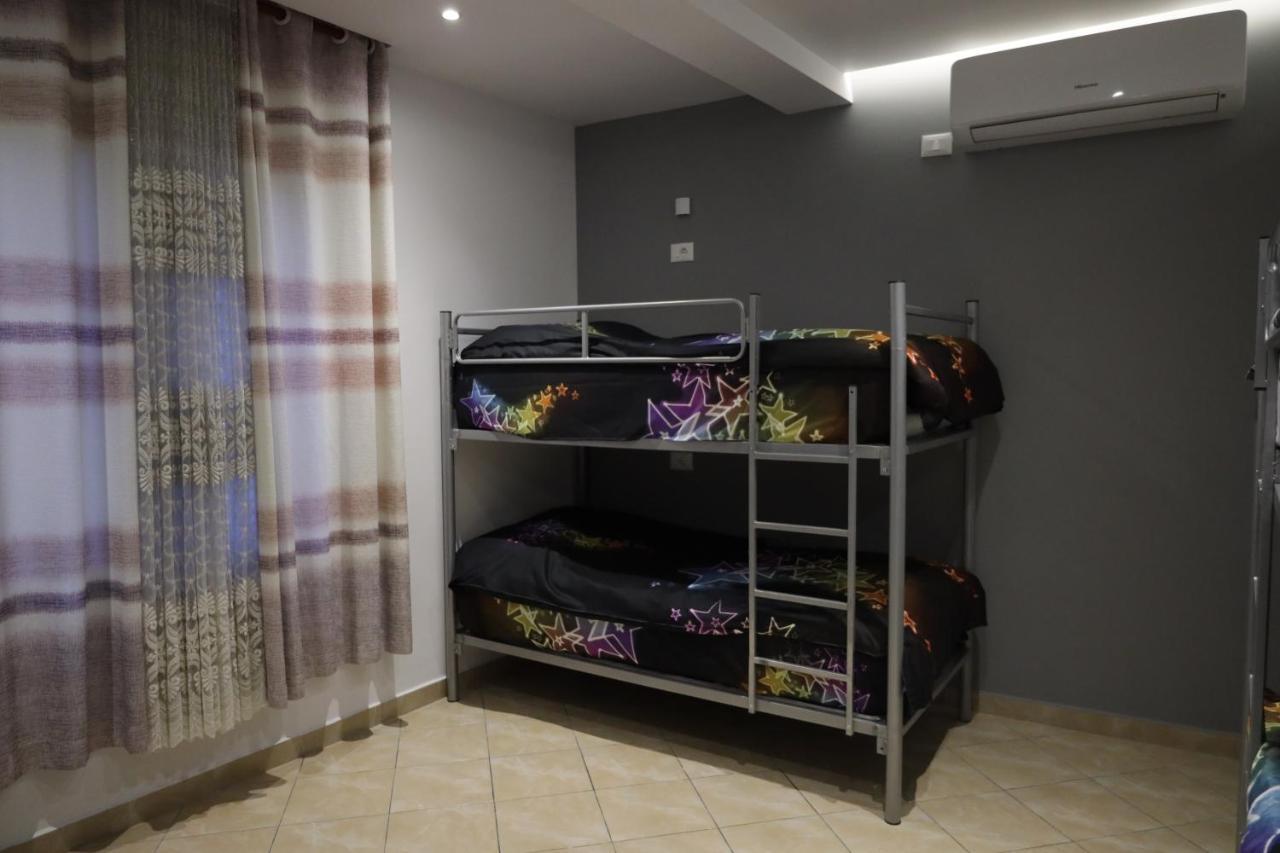 Sonche Hostel Tirana Exterior photo